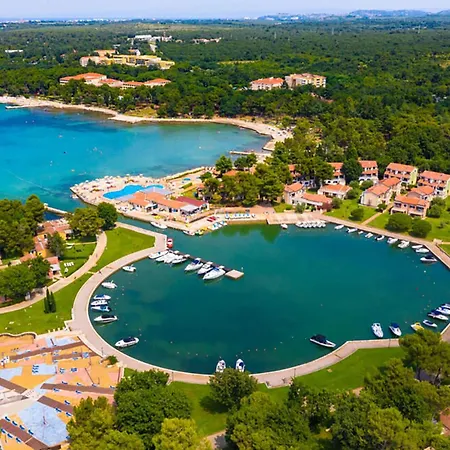 2 Bedroom Stunning In Umag